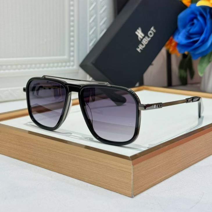 Picture of Hublot Sunglasses _SKUfw71164286fw